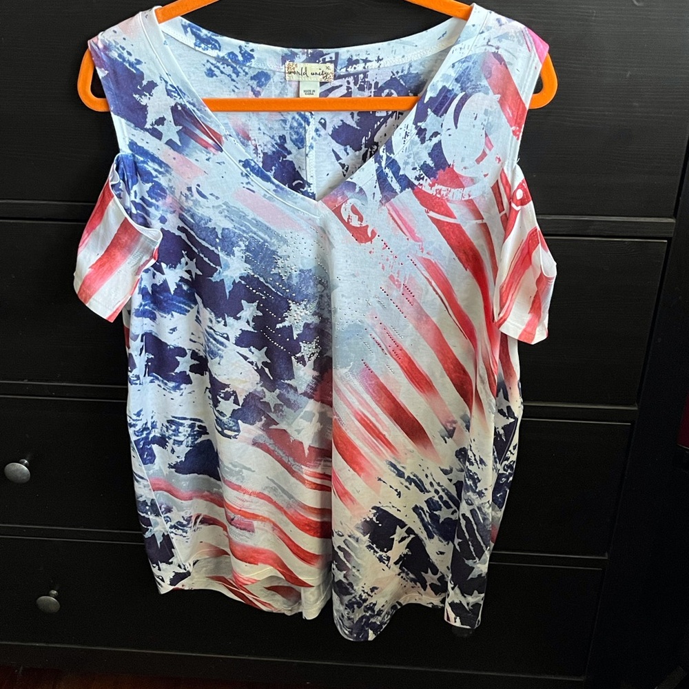 Chic Red and Blue Graphic cold shoulder top